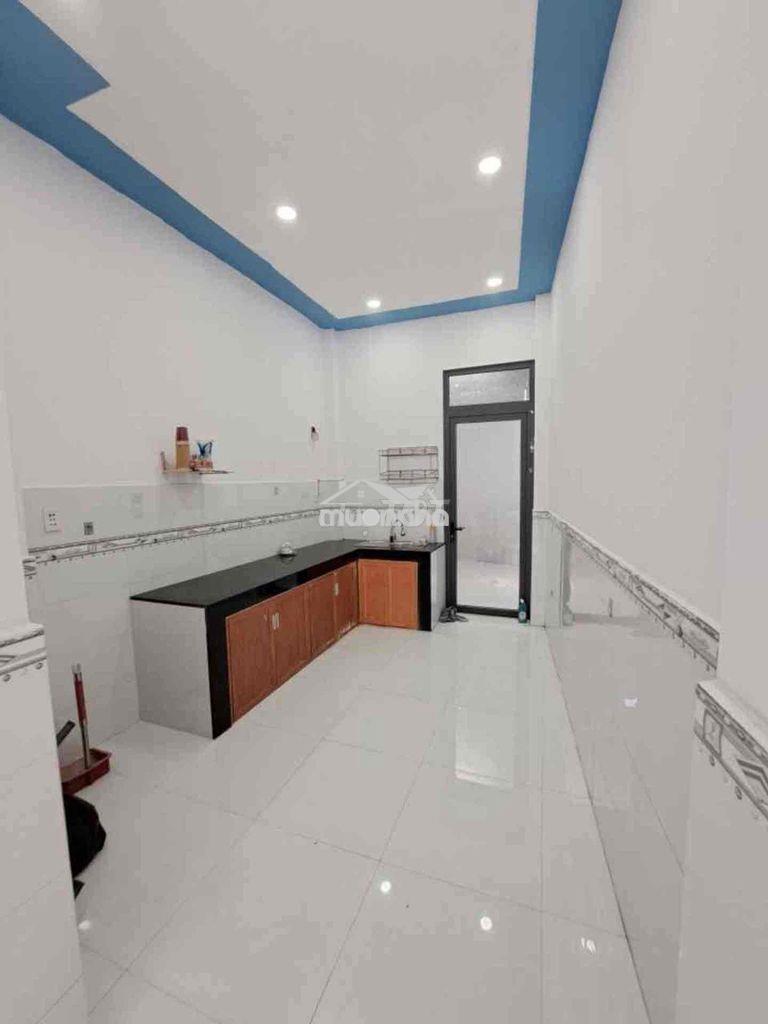 Rẻ quá bà con - nhà 3 tầng gần đồng tâm hóc môn - 70m2 - chỉ 2.8 tỷ - 3