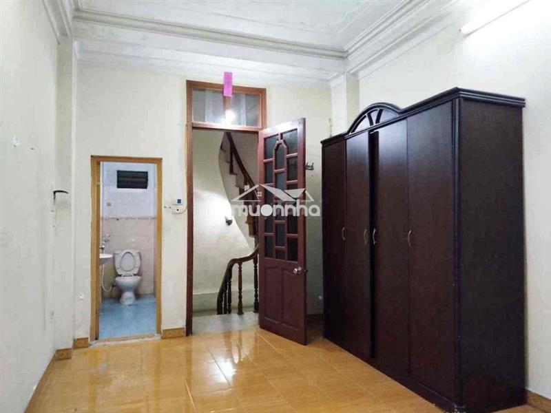 Cho thuê 55m2 02 ngủ tại phố tạ quang bửu 5.5 triệu
