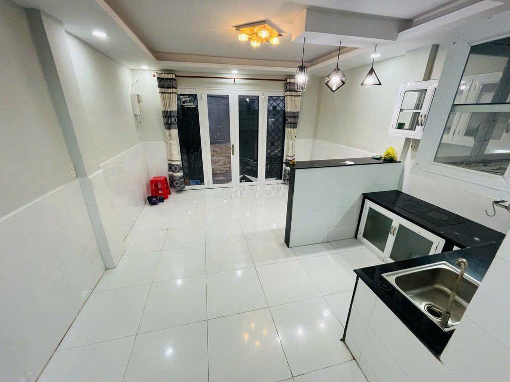 Hẻm huỳnh văn bánh, q.phú nhuận, 5x5, 1t 1l, 2pn 2wc, sẵn nội thất  - 4