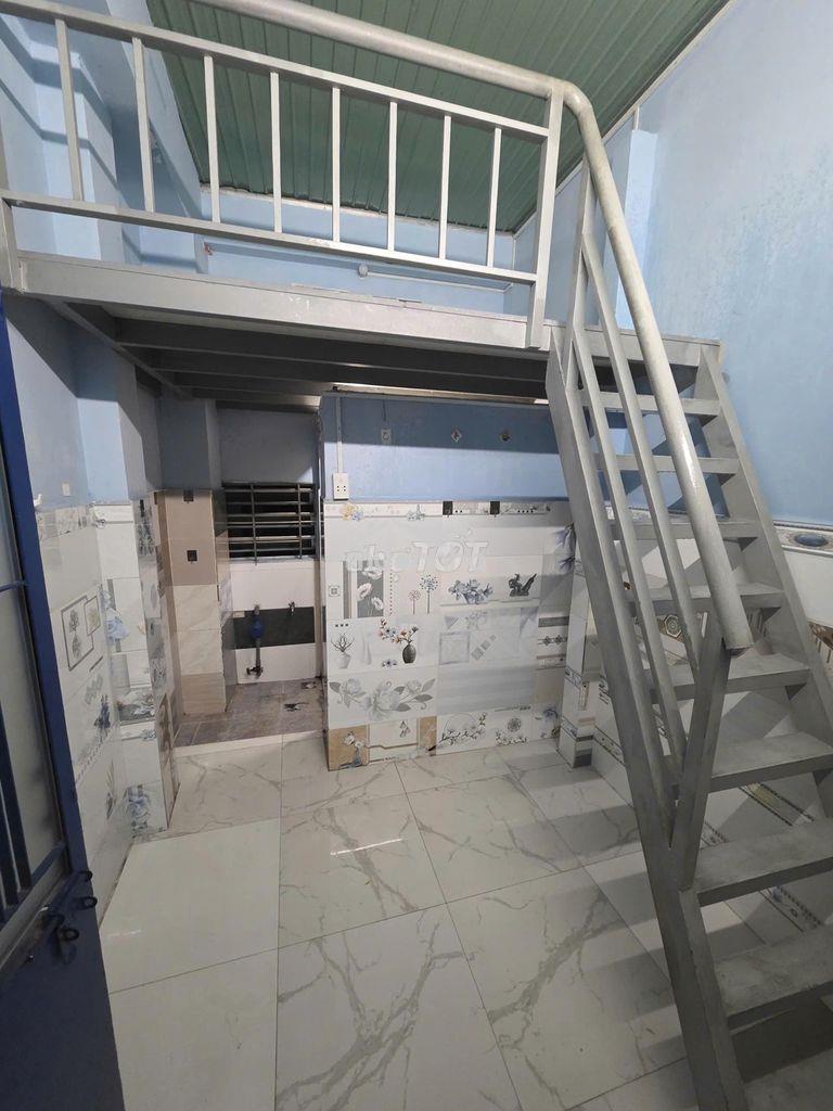 Cho thuê phòng gần 15m2 ở cạnh ngã tư hàng xanh; gần 5 trường đh - 3