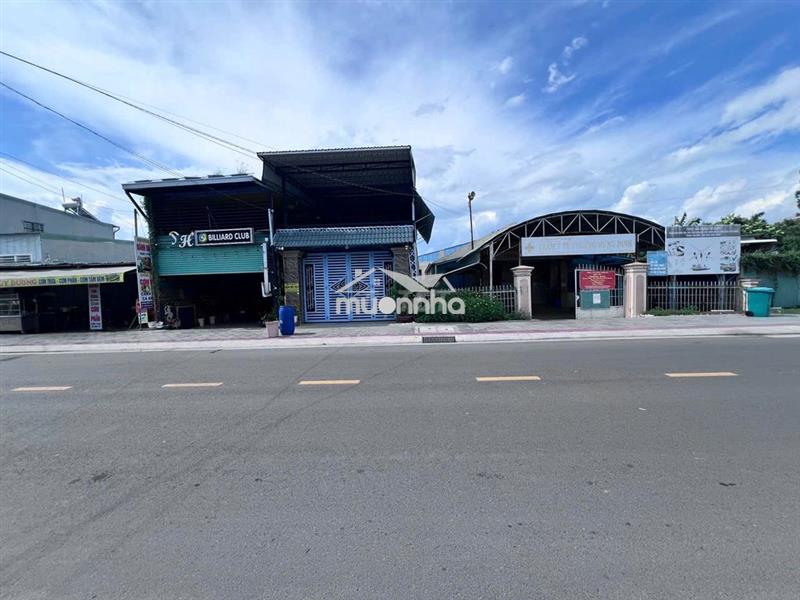 Nhà mặt tiền chòm sao, chỉ để ở, 3 phòng - 3,2 triệu (bao điện nước)