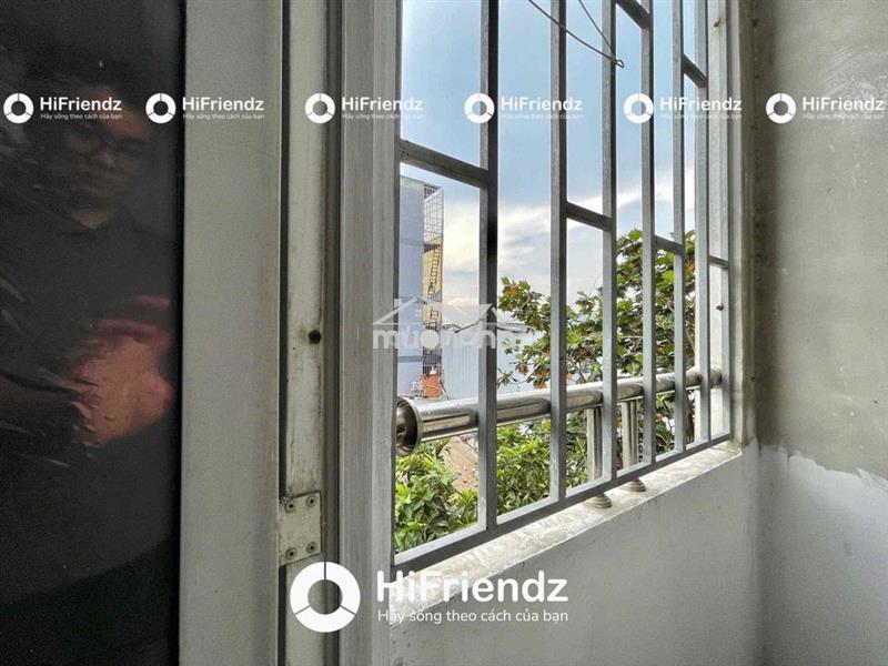 Cho thuê studio full nội thất, ban công, gần công viên phú lâm
