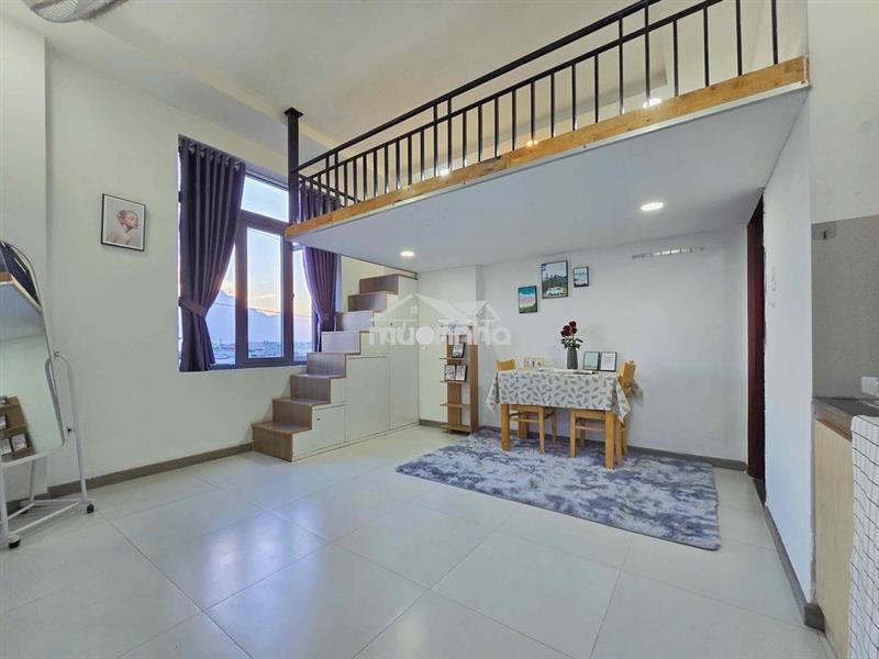 Căn hộ duplex rộng, cửa sổ trời thoáng ngay khu bàu cát, gần cộng hoà
