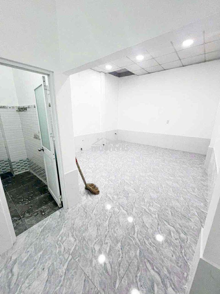 Cho thuê nhà hxh 269/ phan huy ích p14gv 4pn 2wc  12tr - 3