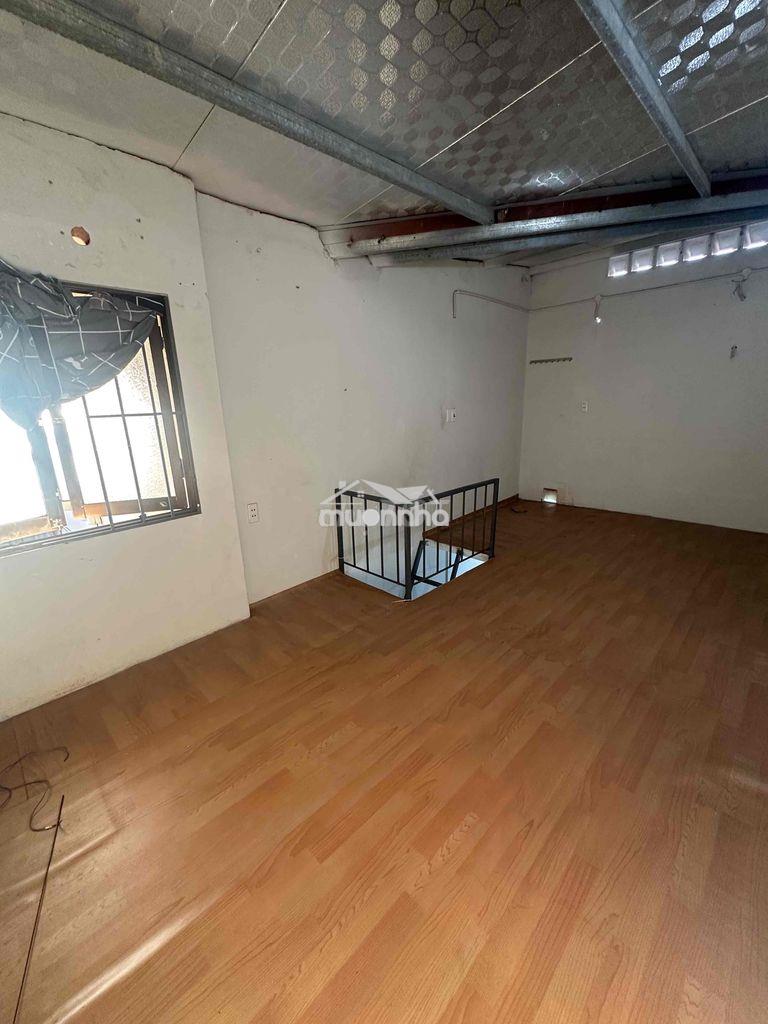 Phòng gác giá rẻ siêu rộng - 4