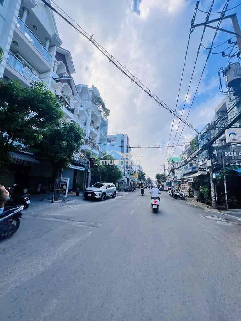 Hẻm 8m, hoàng bật đạt , 100m2, 4 tầng, dòng tiền 50tr/t, 8 tỷ nhỉnh