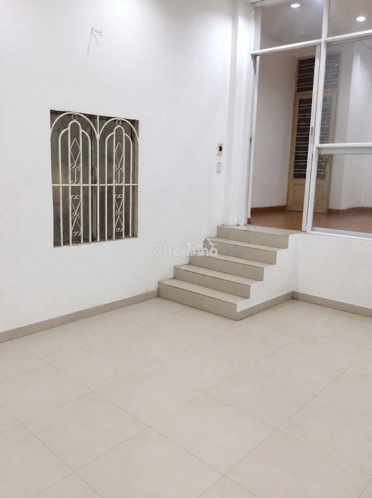 Nhà dư phòng cho thuê, 2 phòng liền kề 60m2 (lầu 1), ngay etown c.hoà  - 2