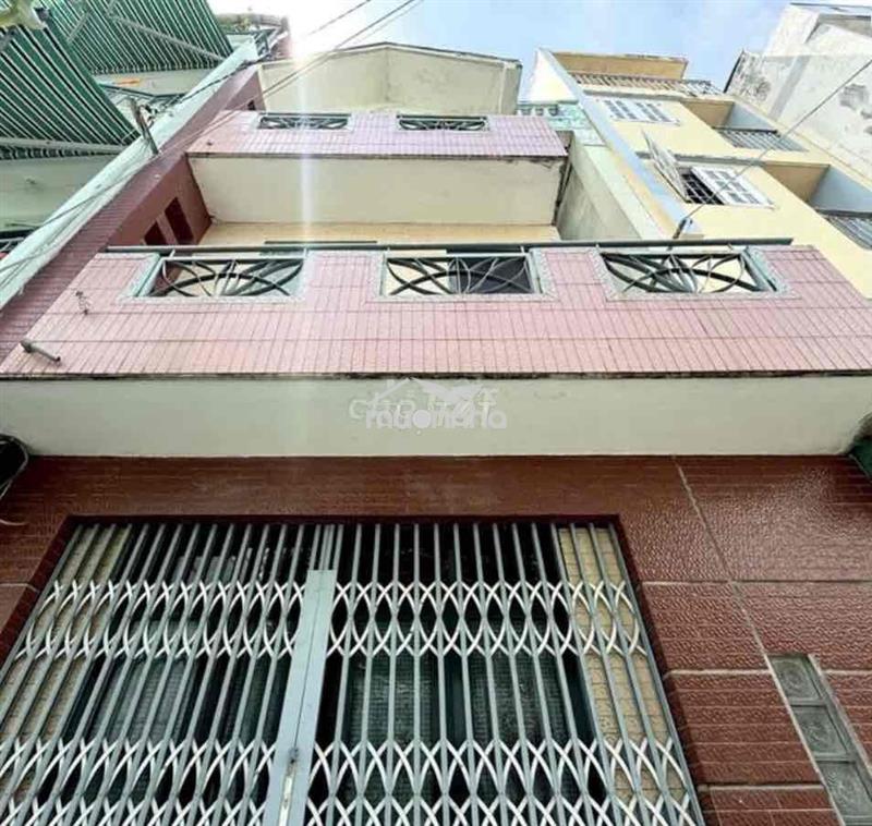 Cho thuê nhà nguyên căn nguyễn văn cừ phường 1, quận 5 – sát quận 1