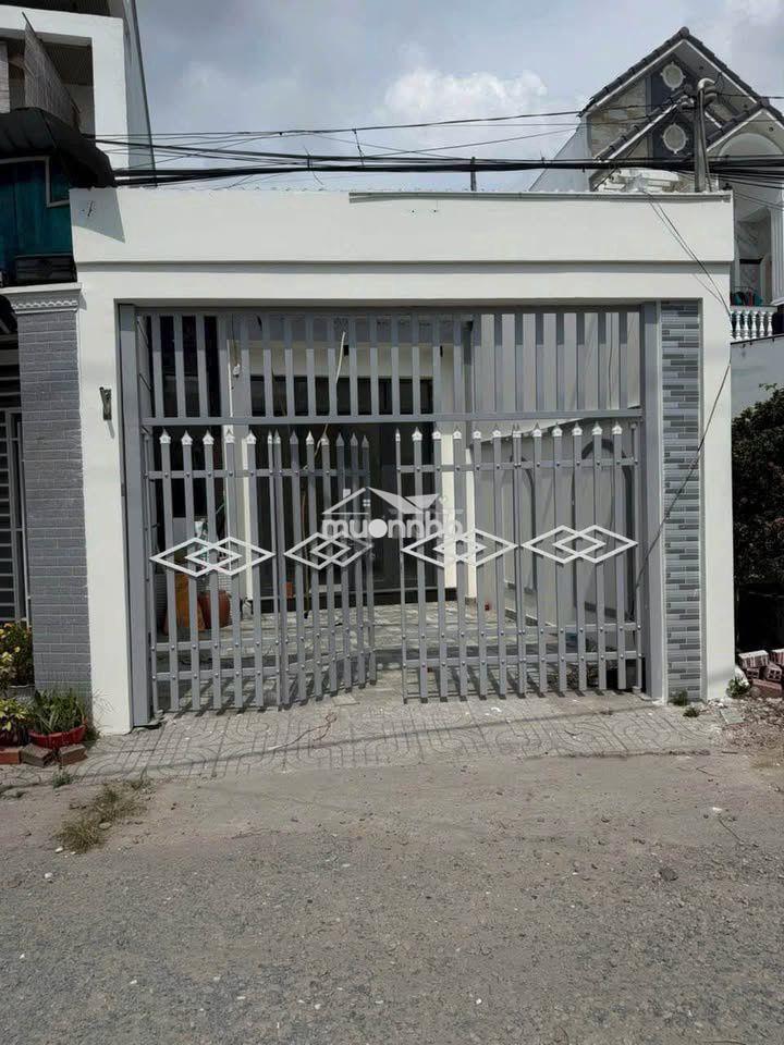 Bán gấp căn nhà ở gần chợ việt kiều - tân thông hội 80m2 shr giá 840tr