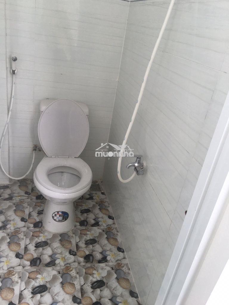 Cho thuê nhà trọ đẹp q.9. giá 2,3tr : dtsd : 18m2. - 2