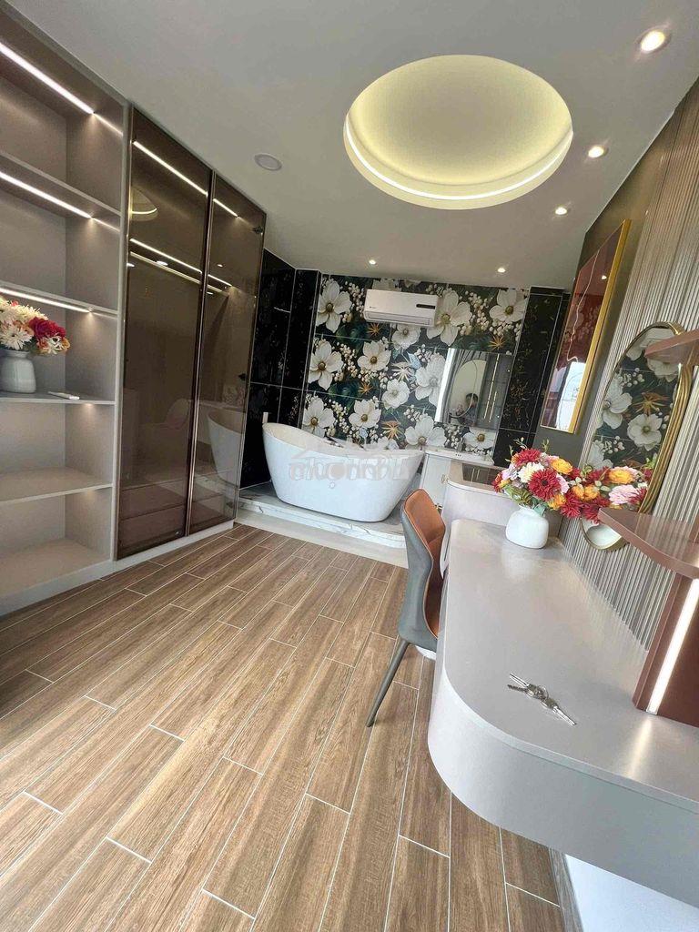 Siêu phẩm 5 tầng 54m2 full nội thất sát mặt tiền đường phạm văn chiêu - 4