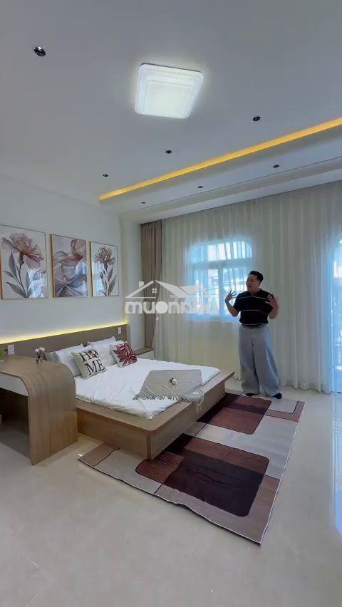 Bán nhà lạc long quân 57m2 hẻm xe hơi
