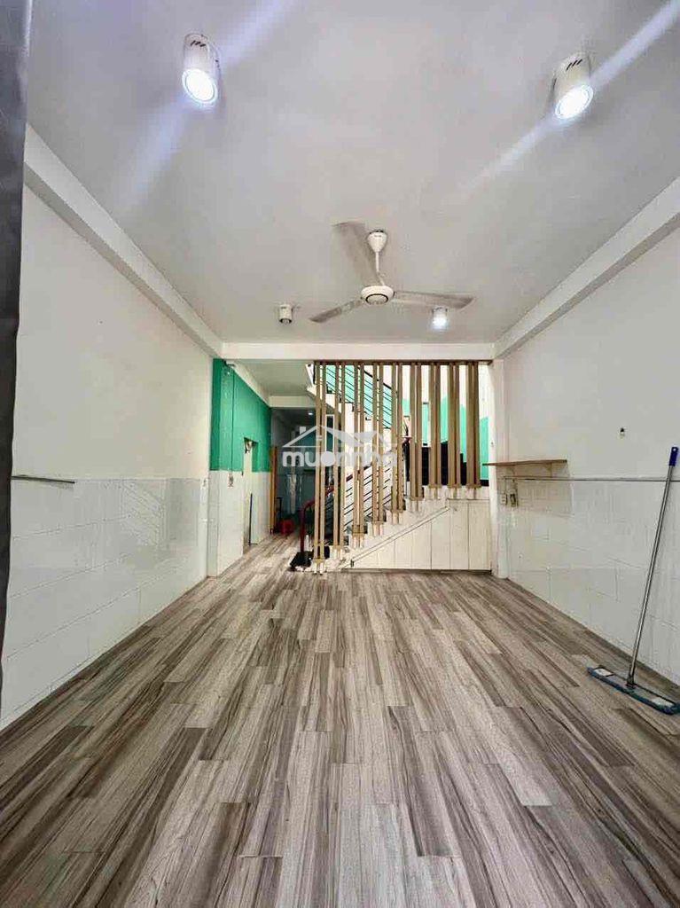Cho thuê nhà 110m2 1trệt 1lầu 2pn 2wc hẻm xe tải vườn lài gần cầu sắt