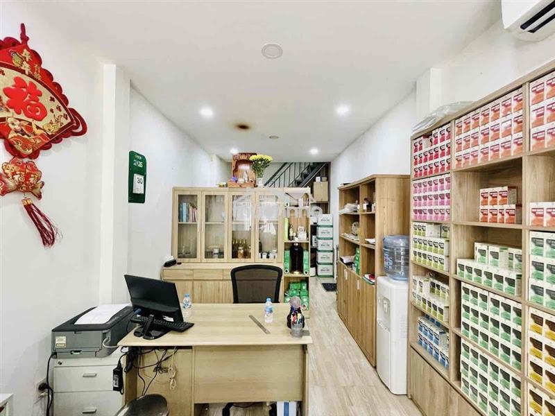 Hẻm xe hơi - 345 trần hưng đạo quận 1 31m2 2 tầng - 8 tỷ 3