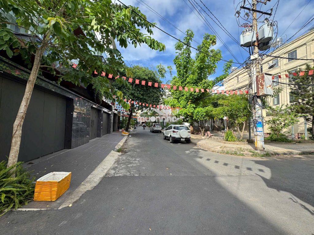 Cho thuê nhà đường tân sơn nhì ,khu vip đường 14 m dt 4 x 22m  - 2
