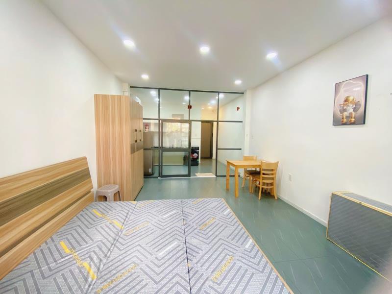 Cho thuê căn hộ 1pn đường nguyễn gia trí có ban công gần đại học hutech