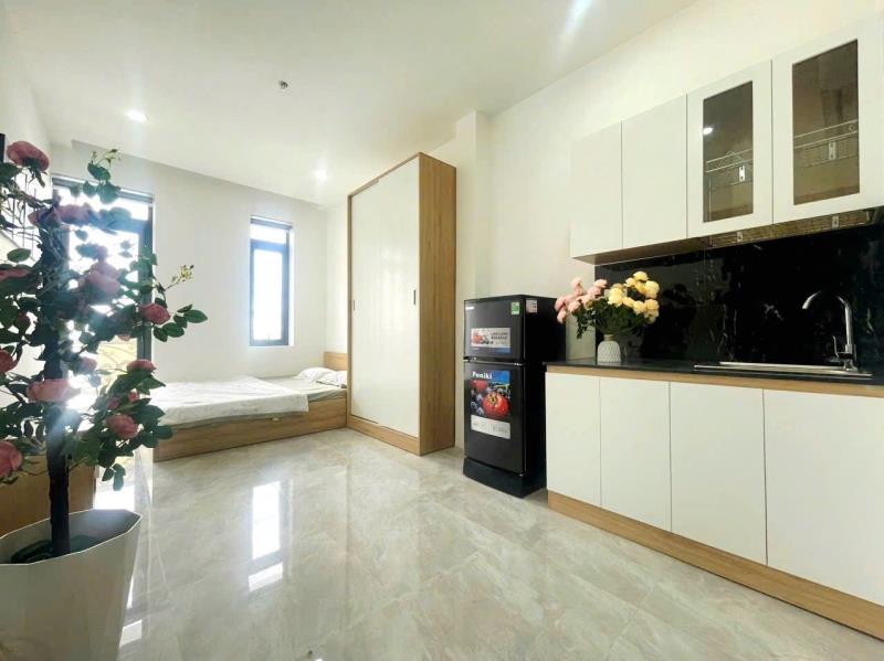 Ban công siêu rộng – gần hutech, uef, hiu | bạch đằng, bình thạnh - 2