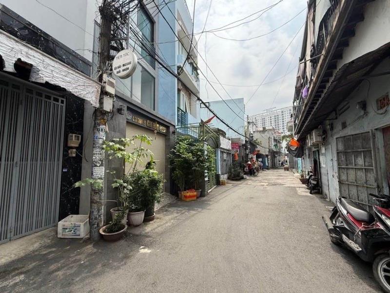 🚗 Nhà xe hơi ngủ trong nhà – gần trường chinh, chợ lạc quang – 105m² – chỉ 6 tỷ - 2