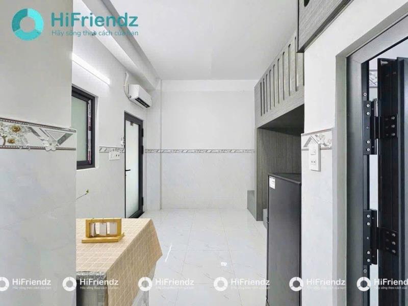 Phòng có gác ở 4 người - đi bộ qua đh văn hiến | rộng 40m2, gác cao 2m, thang máy, hầm xe - 4
