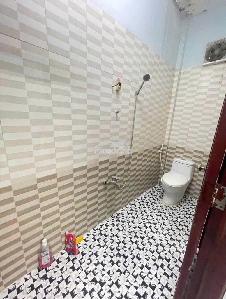 Nhà cấp 4 phong phú, hơn 200m2/1tỷ250. 2pn,1wc, shr, có thổ. giá tổng - 3