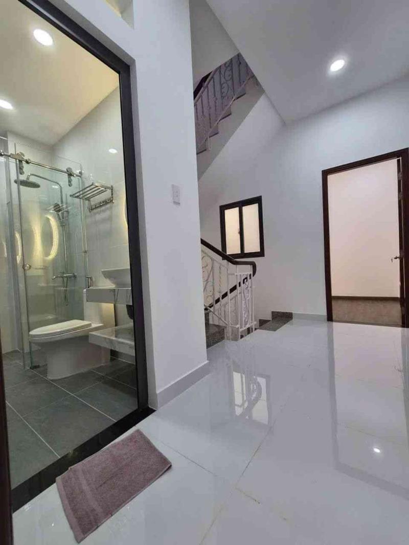 Sát đầm sen - hẻm xe tải thông – lương thế vinh – tân phú - dt: 4.5*11m – 7 tỷ 7 - 4
