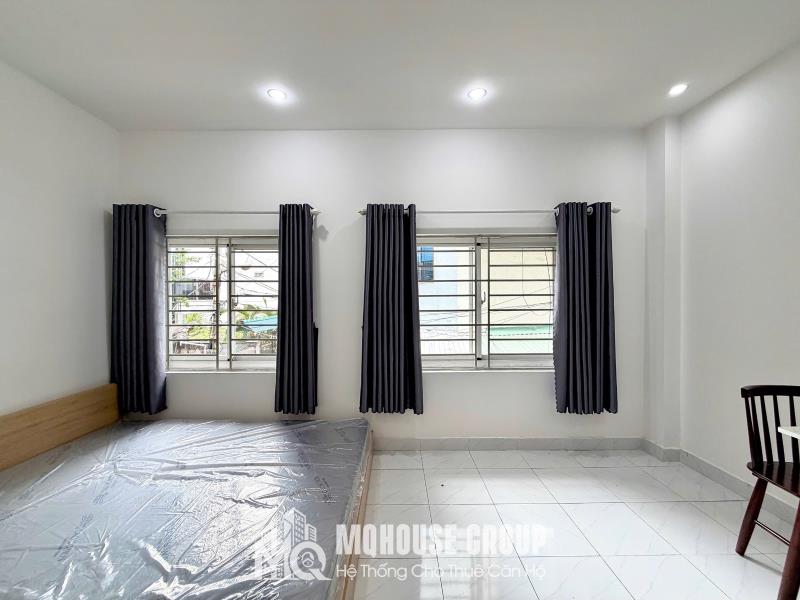 Studio cửa sổ lớn | full nội thất | - 2