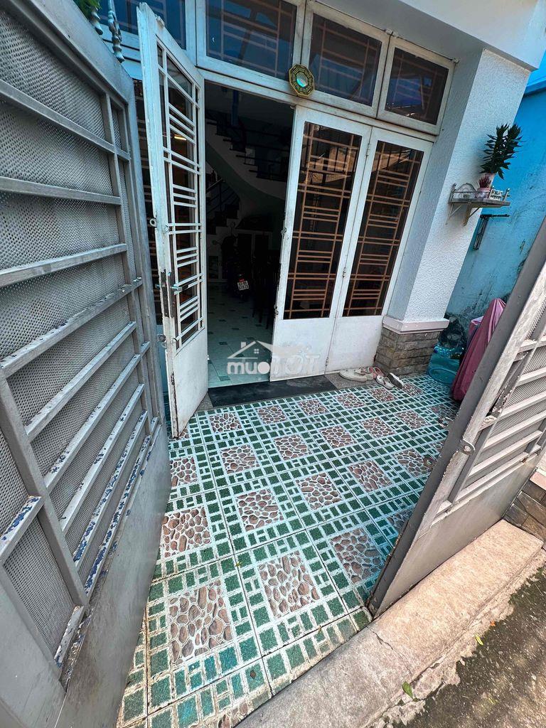 ❌ Nhà 4x13, 2 lầu đúc hẻm cạnh nguyễn văn cừ p1 cũ - 2