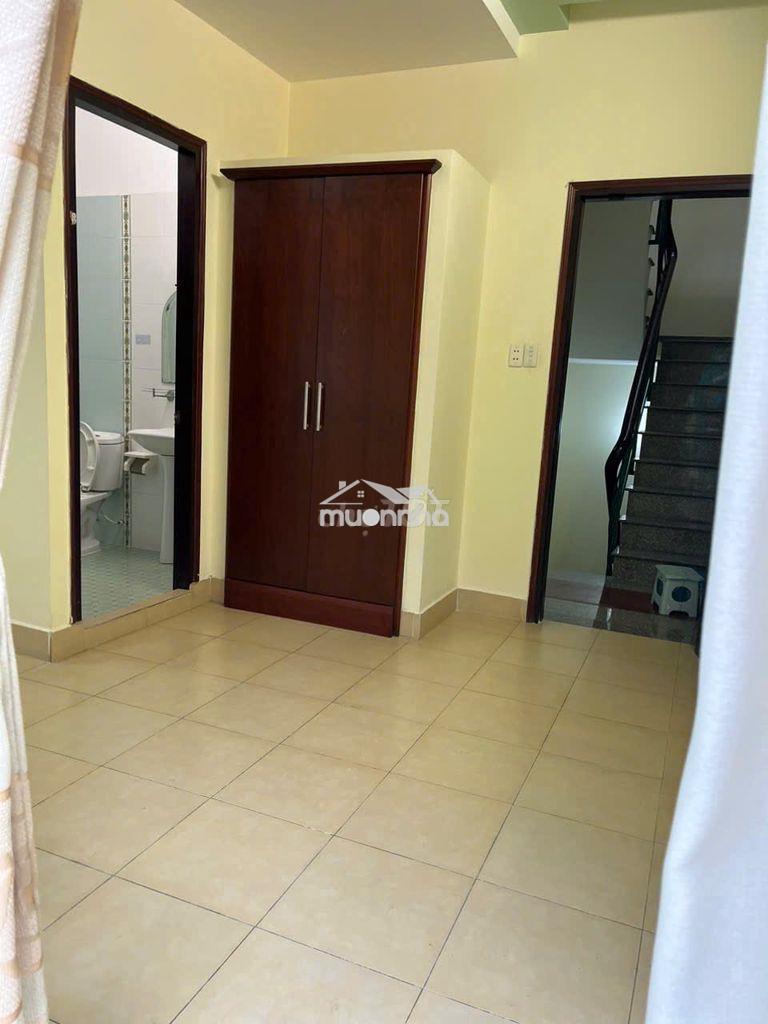 Nhà hẻm xe hơi đường quách văn tuấn khu k300 - dt 5,7m x 12m, 3 lầu - 3