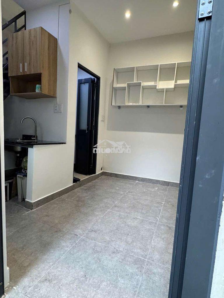 Nhà cho thuê quận 4 - 2
