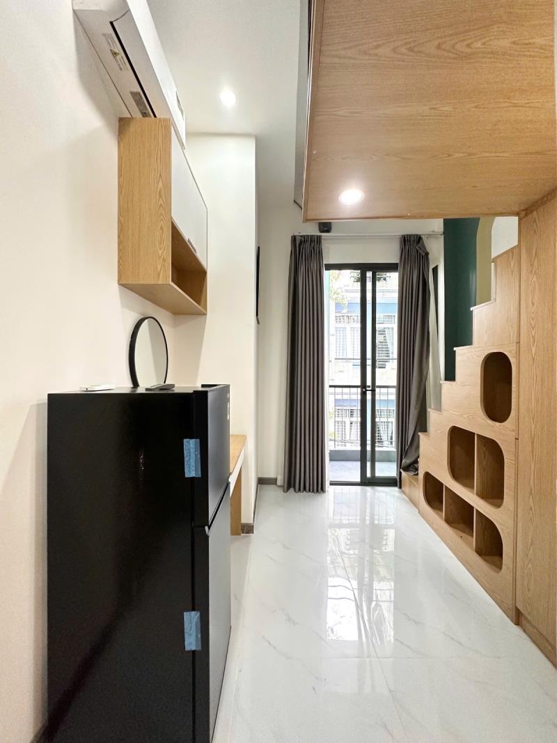 🌆 Duplex ban công tầng cao – phổ quang tân bình (sát sân bay)