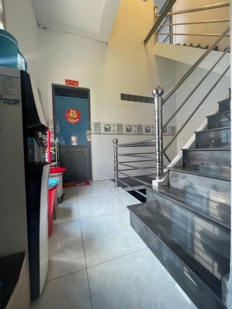 Mặt tiền đường 762 hồng bàng – q. 11 – dt: 4*17m – nhỉnh 10 tỷ - 4
