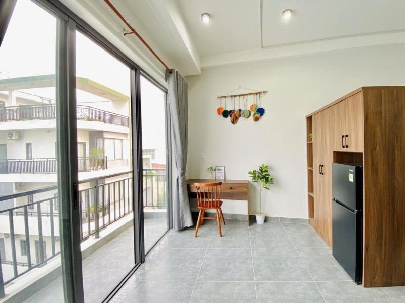 Phòng trọ cho thuê dạng studio ban công thoáng gần đh công thương-đh văn hiến-aeon tân phú-vườn lài-lũy bán bích