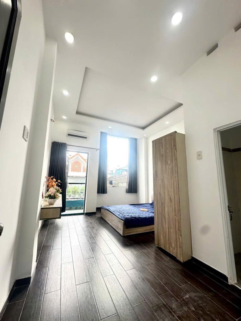 Cho thuê nhà hxh nguyễn xí, 4 tầng 4pn, nhà mới nội thất cơ bản, giá 19 triệu/tháng