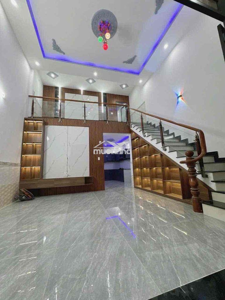 - Bán căn nhà sổ hồng riêng  ngay dường nguyễn công hoa vào dường 5m
