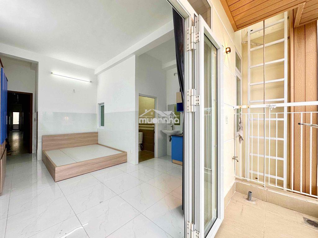 Phòng rộng 30m2 ngay cuối đường nguyễn thái sơn siêu thoáng chỉ 4xx - 2