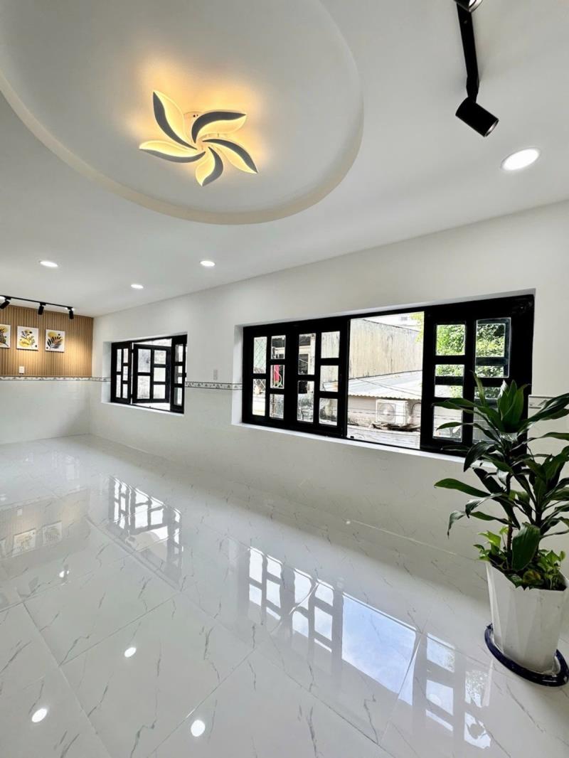 Bán nhà 3 tầng mới đẹp, gần lê văn quới bình tân, giá 6,5 tỷ - 2