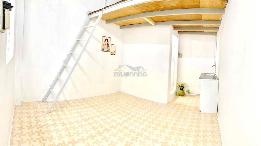 Phòng đẹp 25m2 gác cao, thoáng mát nguyễn văn công - 3
