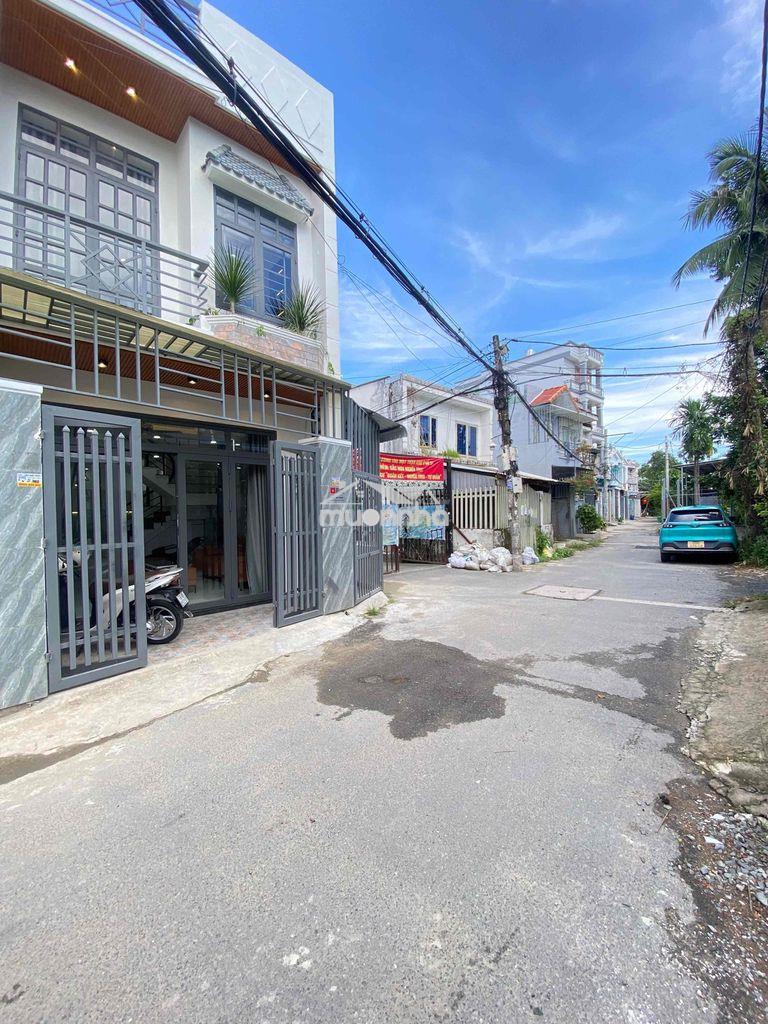 Nhà 1/ hà huy giáp 6x12m góc 2 mặt tiền đường ô tô tới nhà