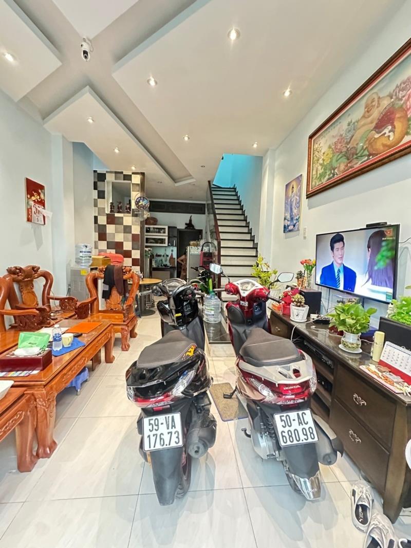 Nhà bán quang trung 3 tầng gần 50m2, hơn 6 tỷ - 2