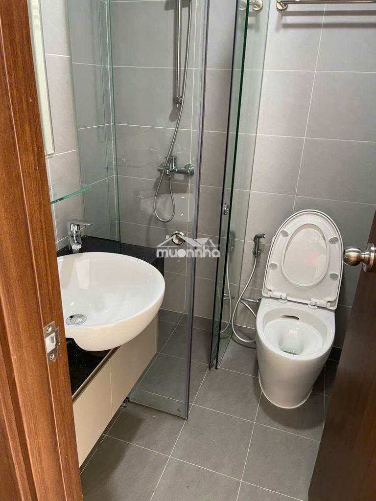 Cho thuê tháp bcons city 2pn2wc sát làng đại học, giữ căn  đến 15/8 - 4