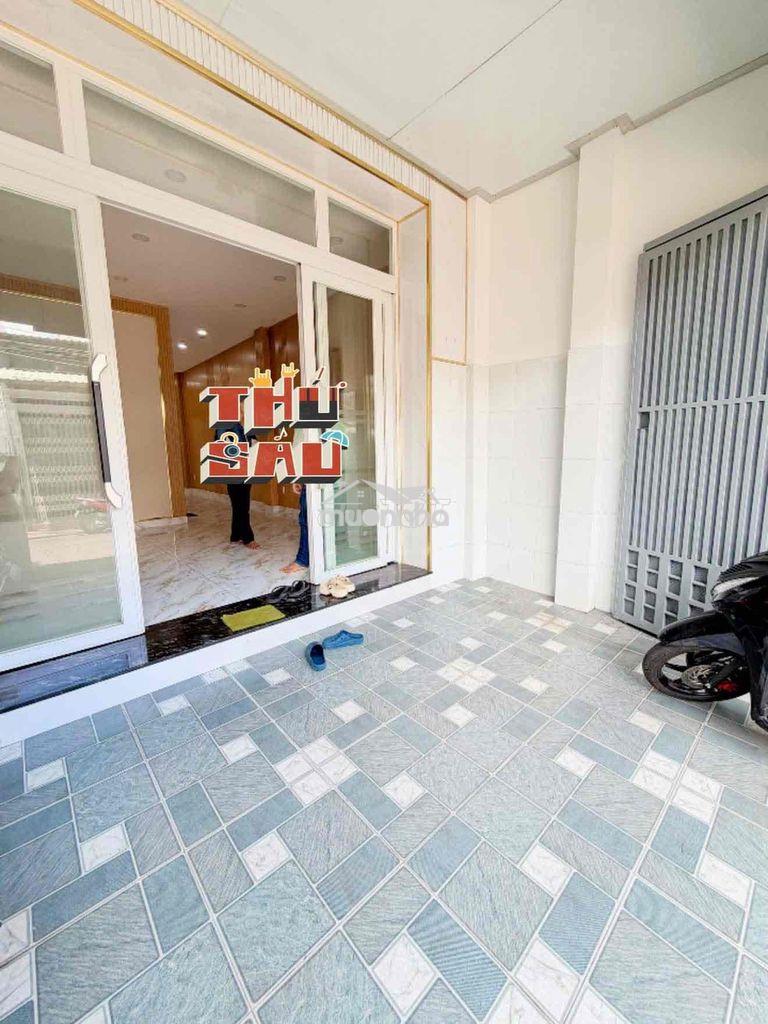 Cho thuê nhà mặt tiền 2 tầng - 4.6x17m - gần trường chinh - tân bình