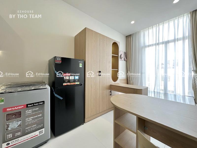 Studio cửa sổ to kết hợp bancol | mới xây - full nội thất - máy giặt riêng | gần sát vaa | giá 6tr8