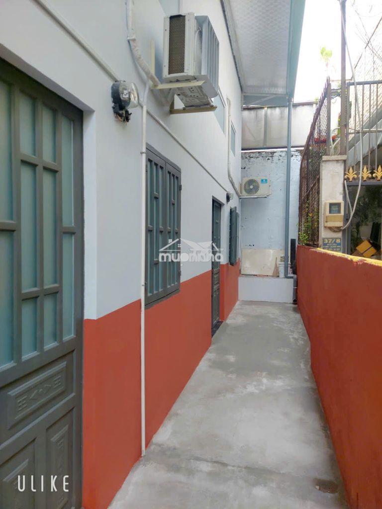 Cho thuê nhà gần đh luật tphcm thủ đức đường ql 13, dtsd 30m2, 4,5tr - 2