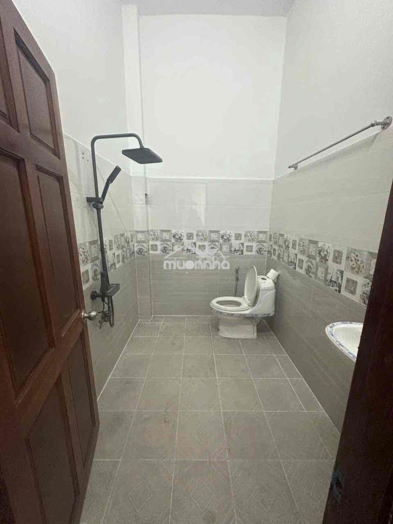 Cho thuê nhà gần ngã tư bà điểm - 3