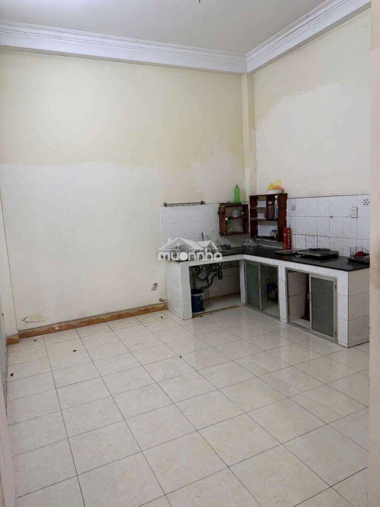 4x14 trệt lầu 2pn gần pmqtrung có máy giặt hẻm ô tô  - 4