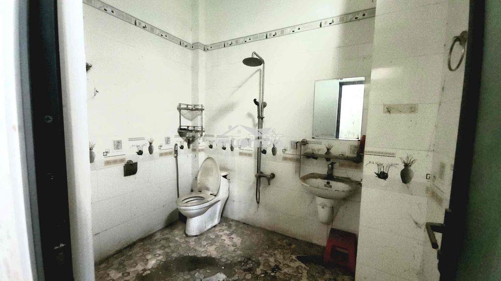 2 tỷ460 = 108,3m2  nhà trệt + lầu hẻm ô tô nhánh tân phước khánh 23, t - 4