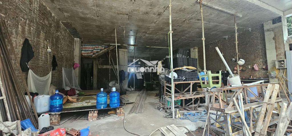 Cho thuê văn phòng thông tầng 240m2 - 2