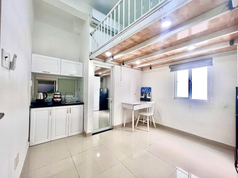 Phòng gác lửng xinh đón nắng ngay coopmart nhiêu lộc q3 - 3
