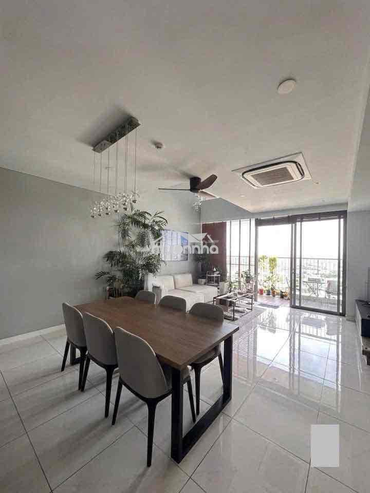 Chính chủ cho thuê căn duplex waterina suites giá 40tr/ tháng