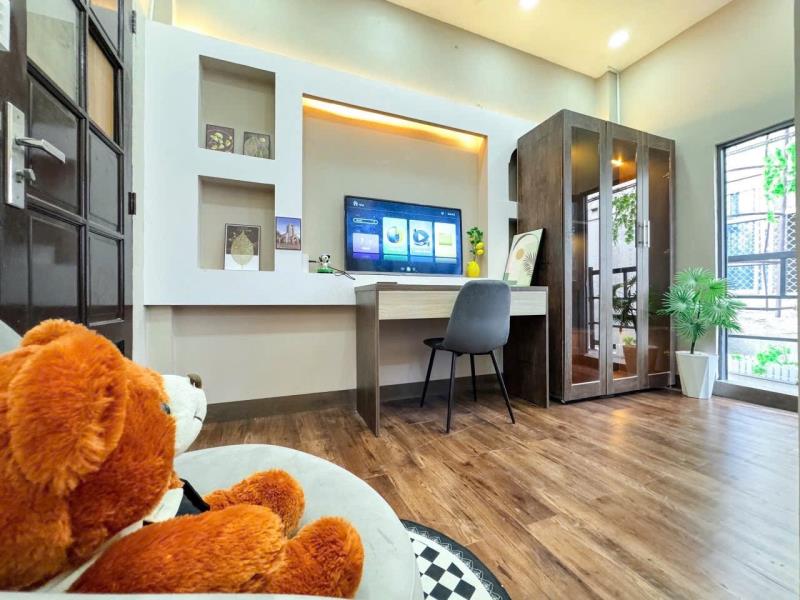 1pn - tách bếp - rộng 30m2 - full nội thất - ban công thoáng - ngay ngã tư hàng xanh  - 2